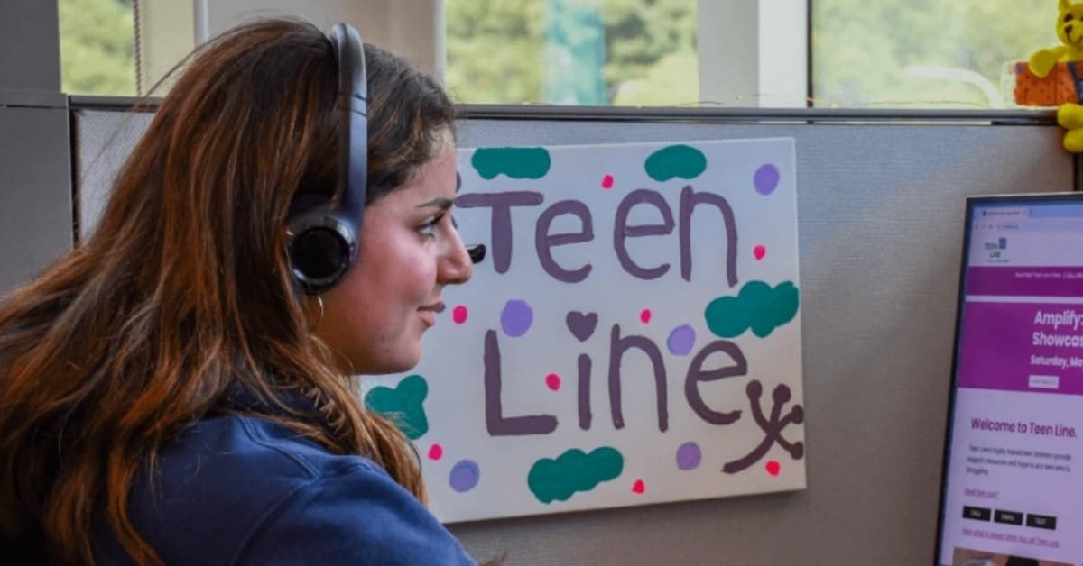 Teens Help Other Teens Through Crisis Hotline