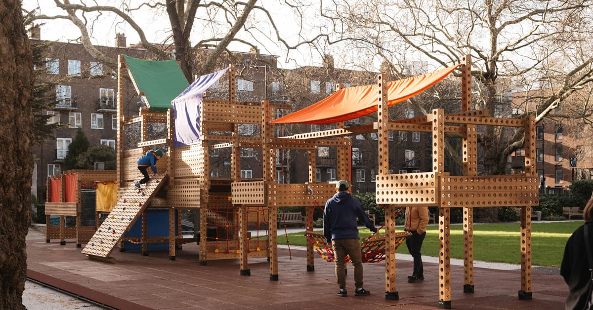 Modular Playgrounds Help Kids in Refugee Camps Play and Heal