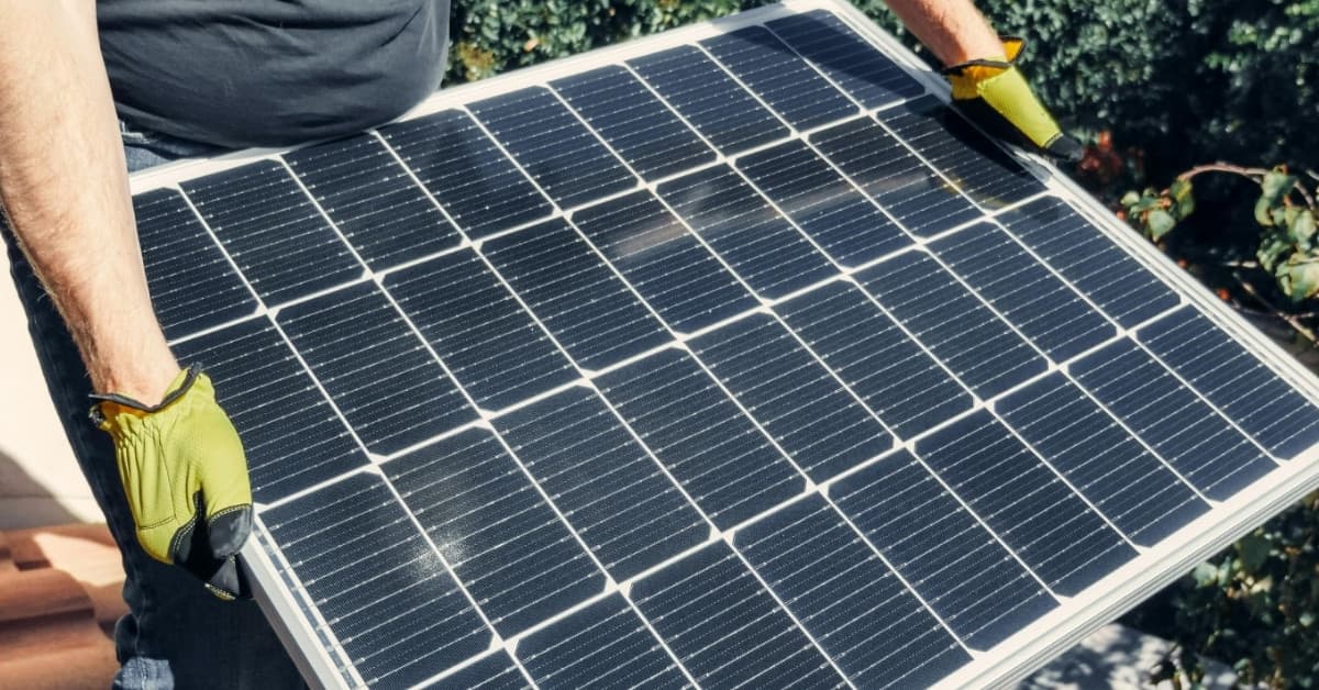 Plug-in solar panels come to America from Germany